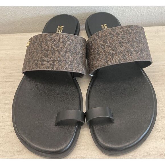 Michael Kors Brown Signature Sandals Slides Sz 6.5 Gold MK Big Toe Strap - Picture 7 of 8
